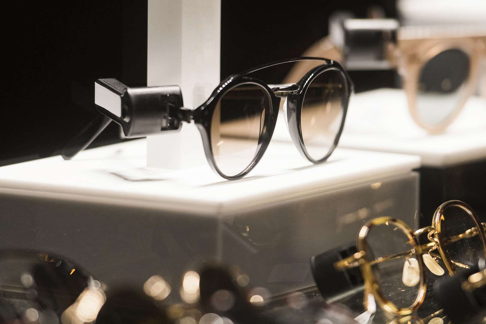 10 Best Practices You Must Follow to Ensure Quality Eyewear Manufacturing